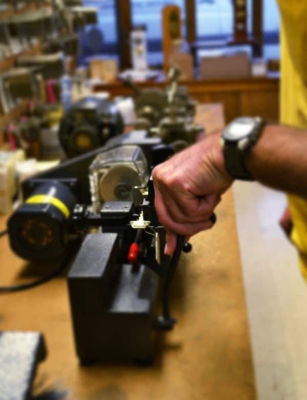 WFESKeyCuttingInsetH01Flat02 Locksmith Services