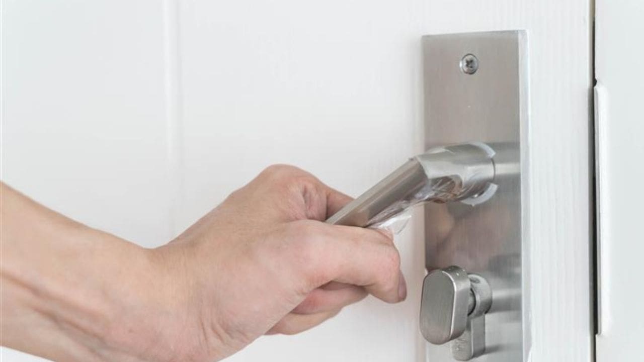 Locks Safely and Effectively Locks Safely and Effectively